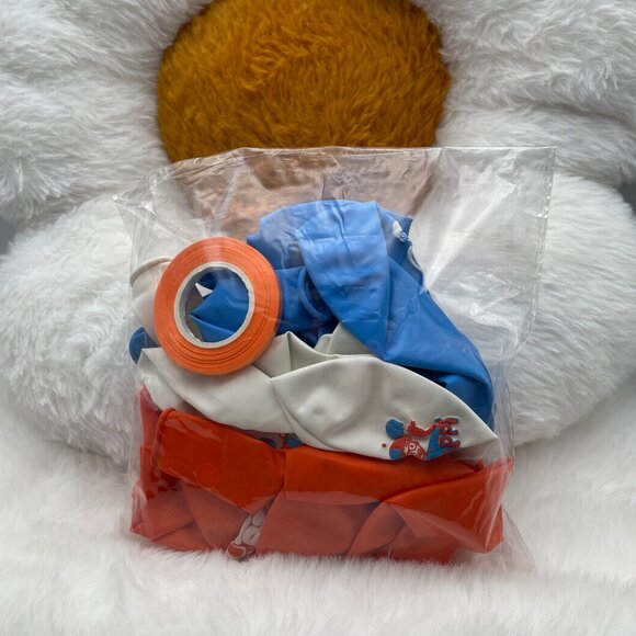 Blippi Birthday Party Decorations Set NEW (SKU: 269MI) - Picture 4 of 6